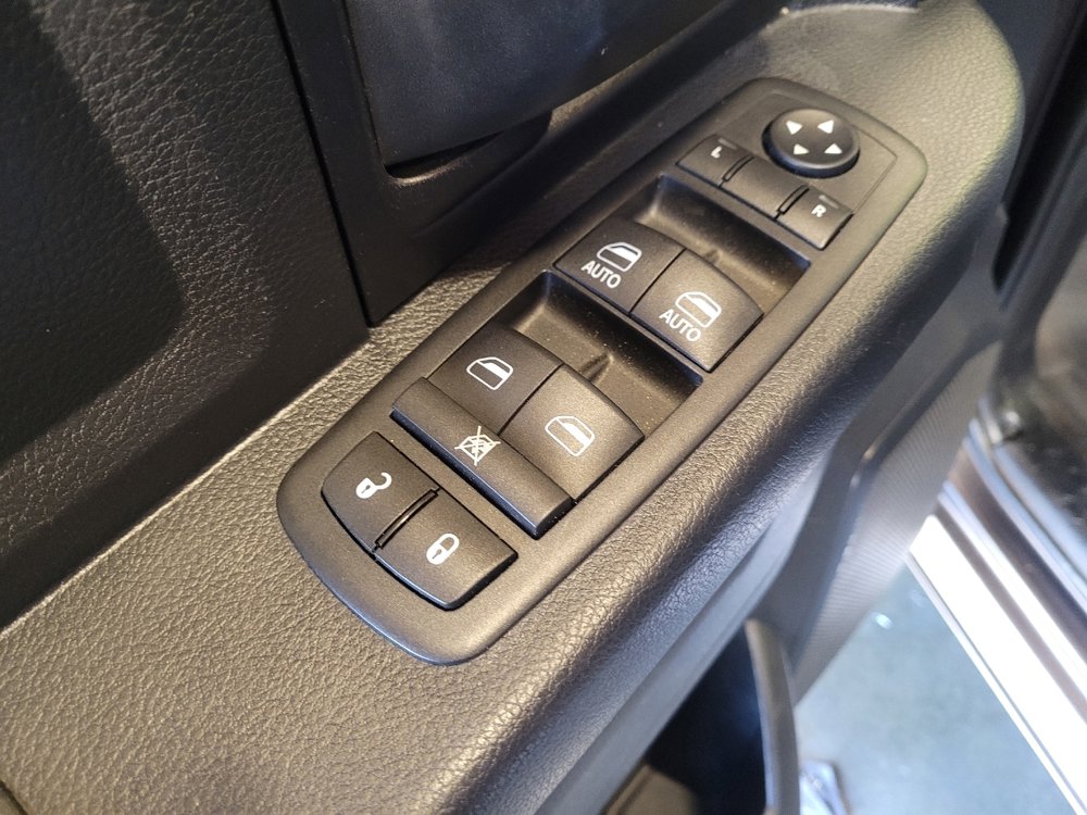 Used 2016 RAM 1500 Tradesman image 27