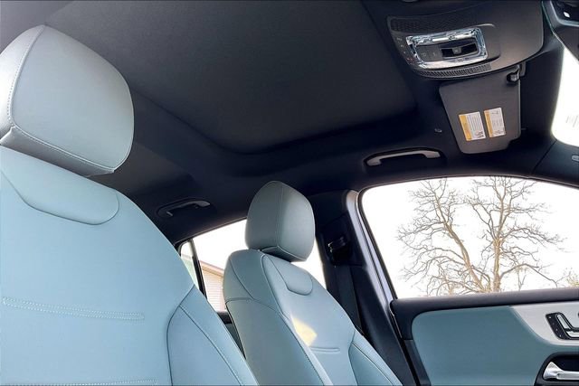 Used 2024 Mercedes-Benz GLA 35 AMG 4MATIC image 28