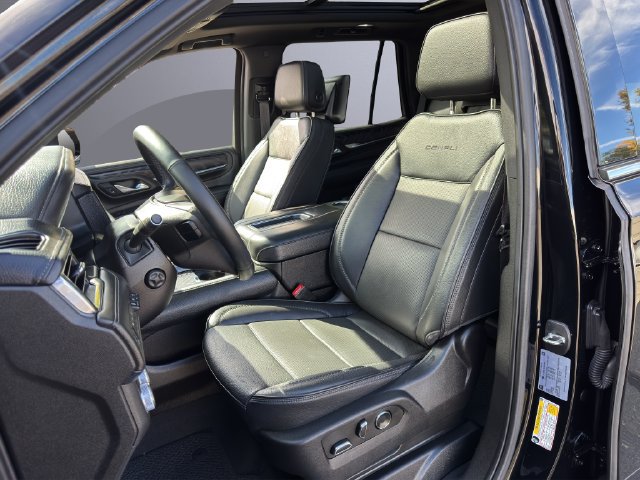 Used 2023 GMC Yukon Denali AWD/4WD image 15