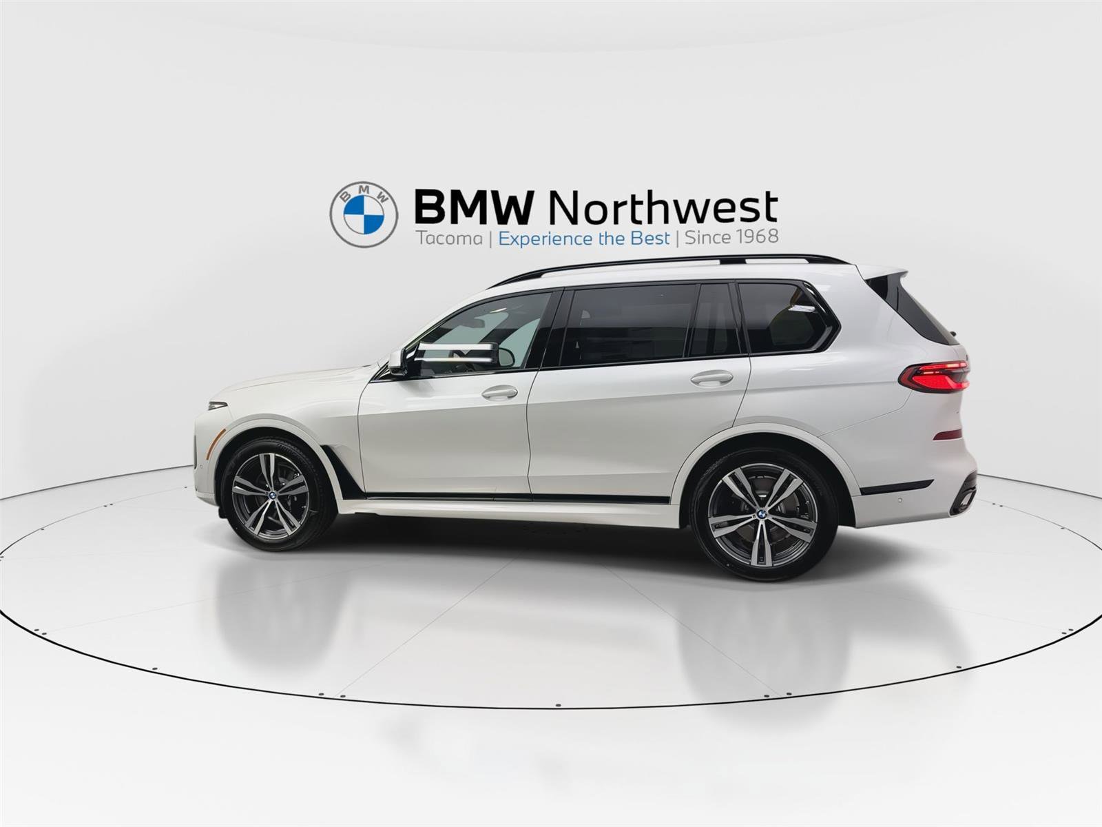 New 2026 BMW X7 xDrive40i w/ M Sport Package image 11