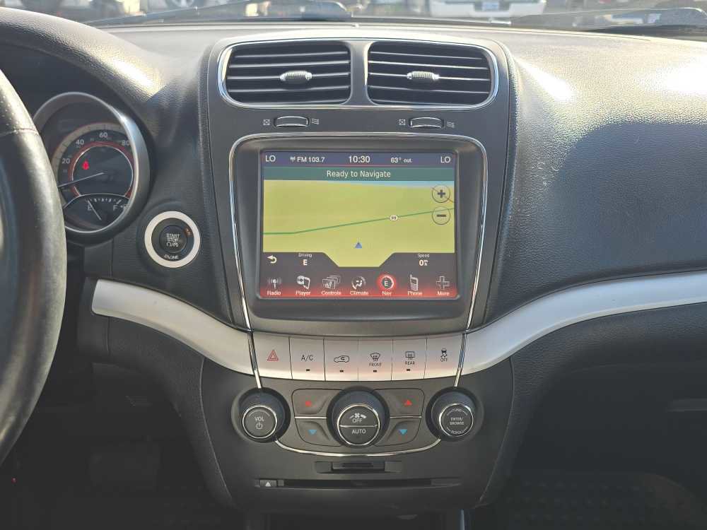 Used 2015 Dodge Journey R/T w/ Flexible Seating Group image 11