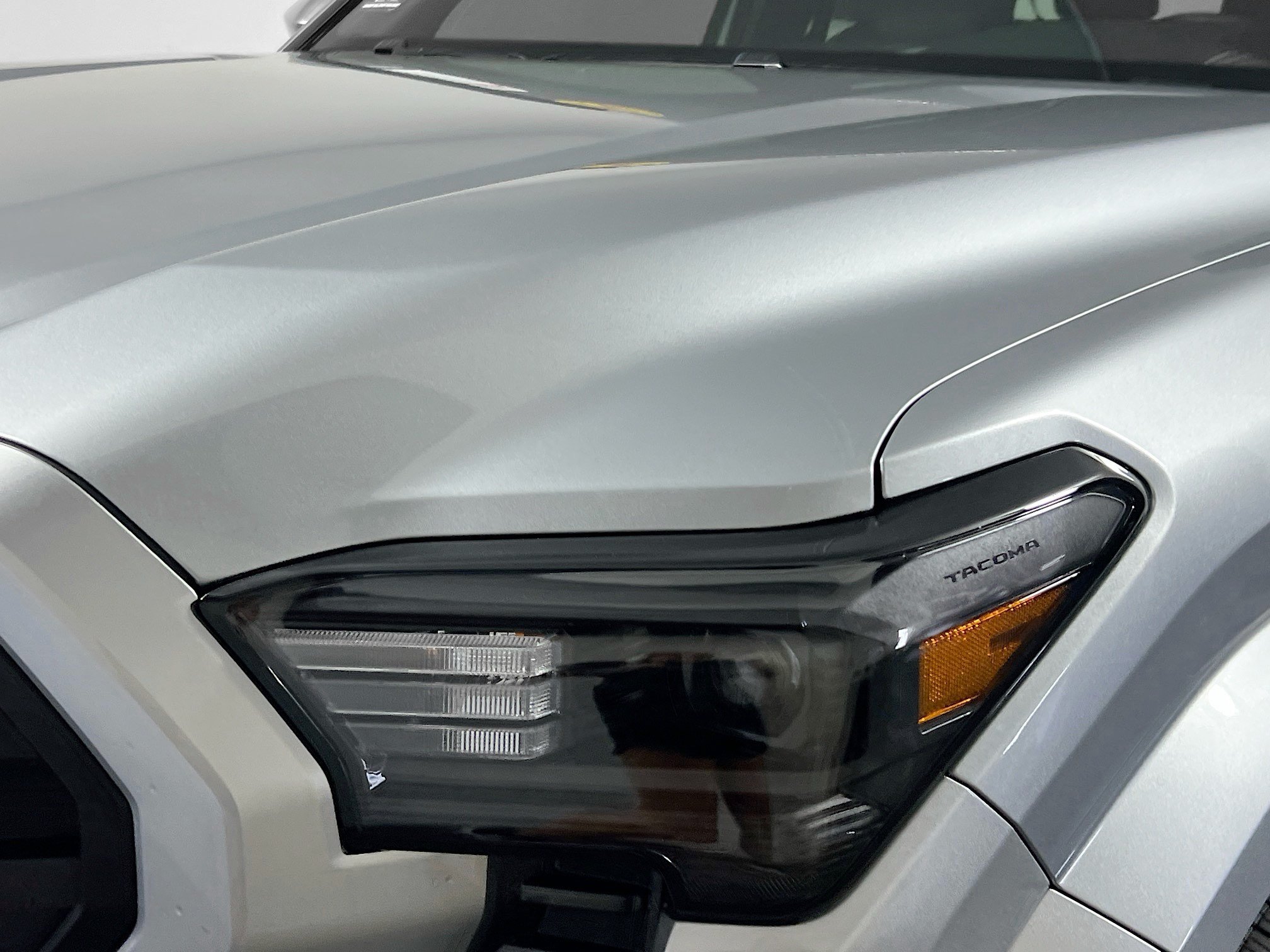 Used 2024 Toyota Tacoma SR5 RWD image 11