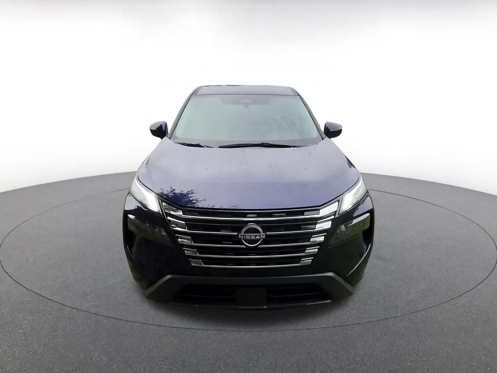 Used 2025 Nissan Rogue SV FWD image 4