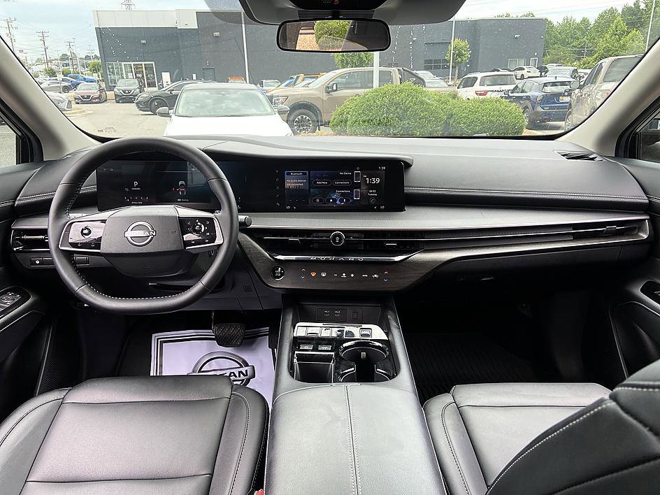 Certified 2025 Nissan Murano SV FWD image 16