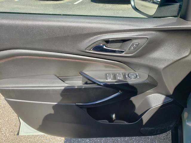 Used 2024 Chevrolet Trax RS w/ Driver Confidence Package image 11