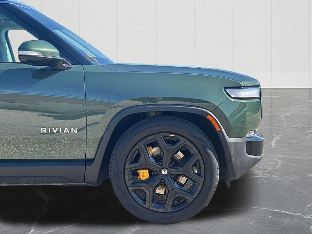 Used 2023 Rivian R1S Launch Edition image 12