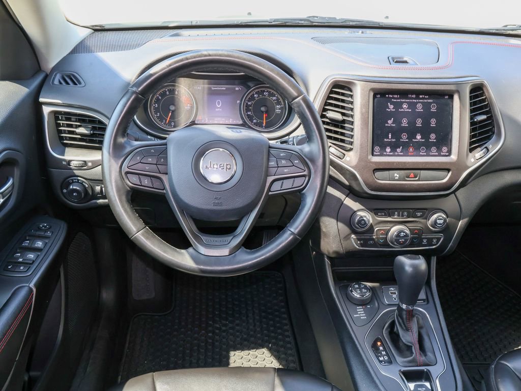 Used 2020 Jeep Cherokee Trailhawk w/ Cold Weather Group AWD/4WD image 16