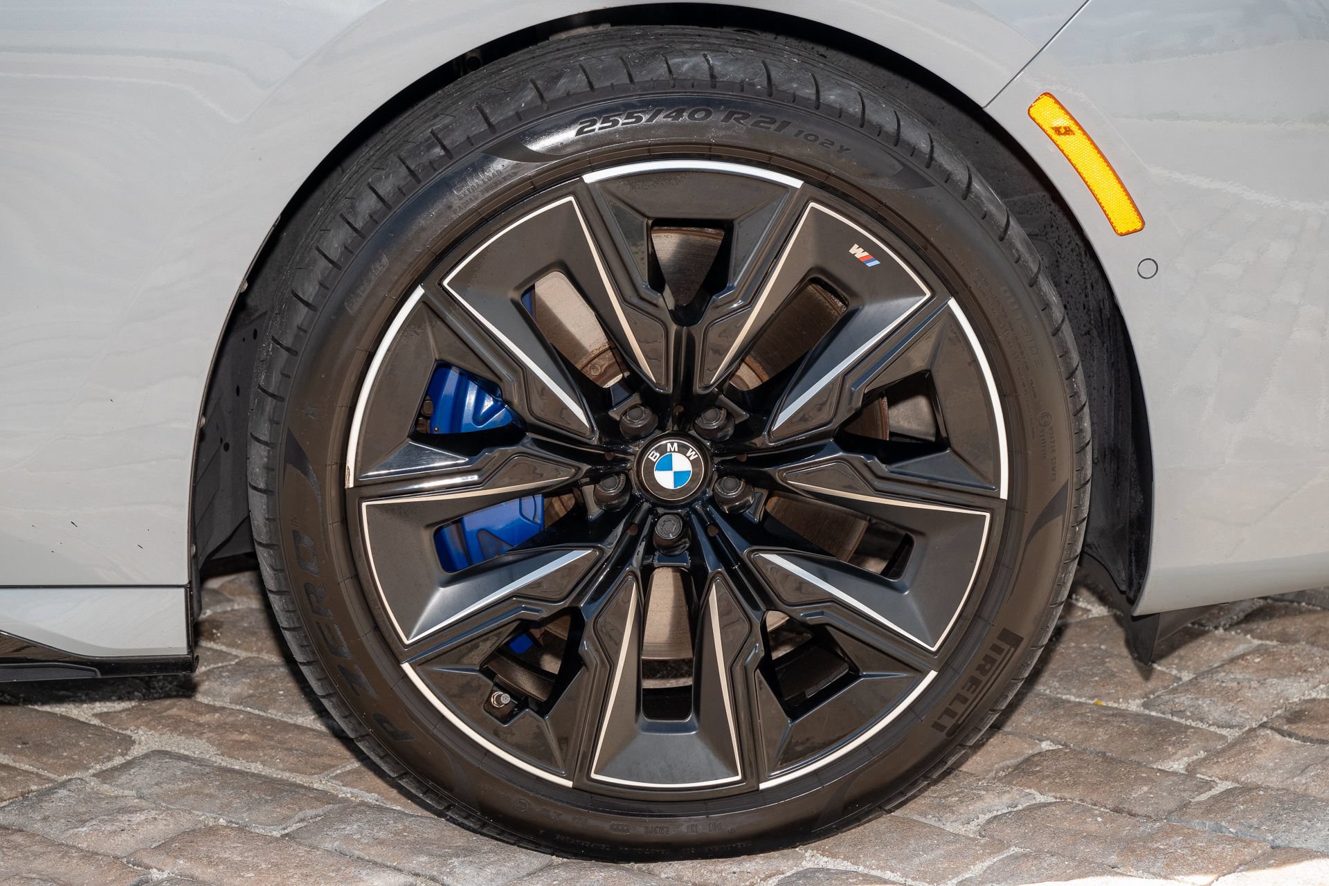 Used 2023 BMW 740i w/ Parking Assistance Package RWD image 56