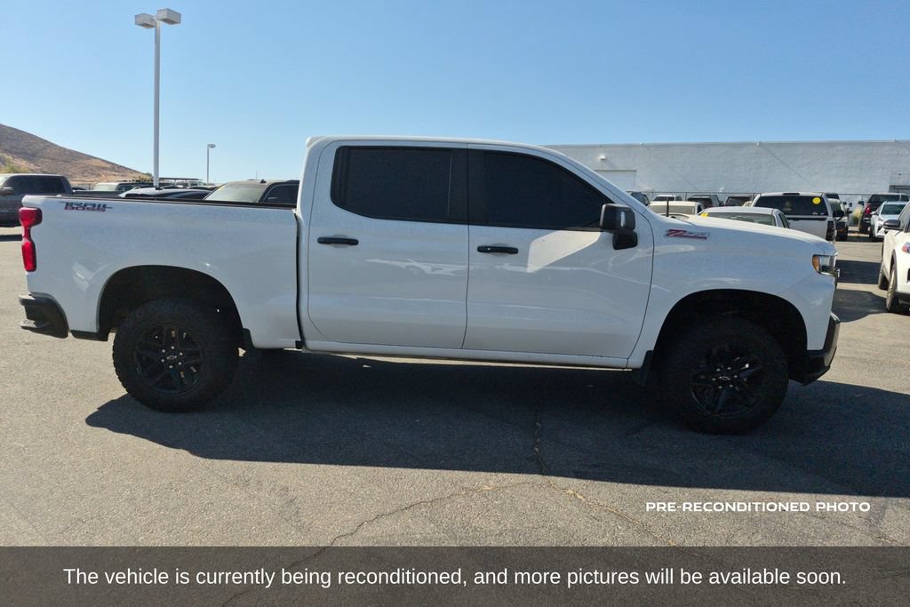 Used 2022 Chevrolet Silverado 1500 LT Trail Boss w/ Convenience Package II AWD/4WD image 4