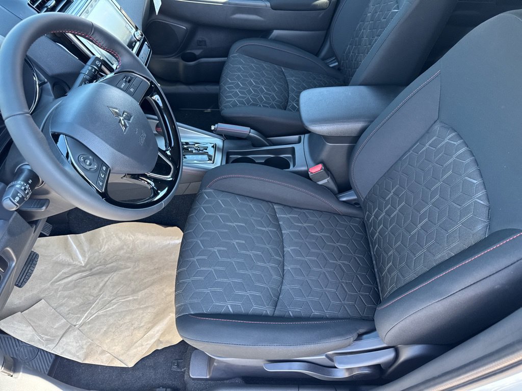 New 2027 Mitsubishi Outlander Sport LE FWD image 20
