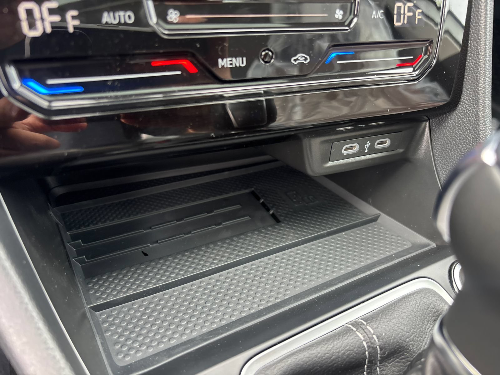New 2026 Volkswagen Jetta SEL FWD image 17