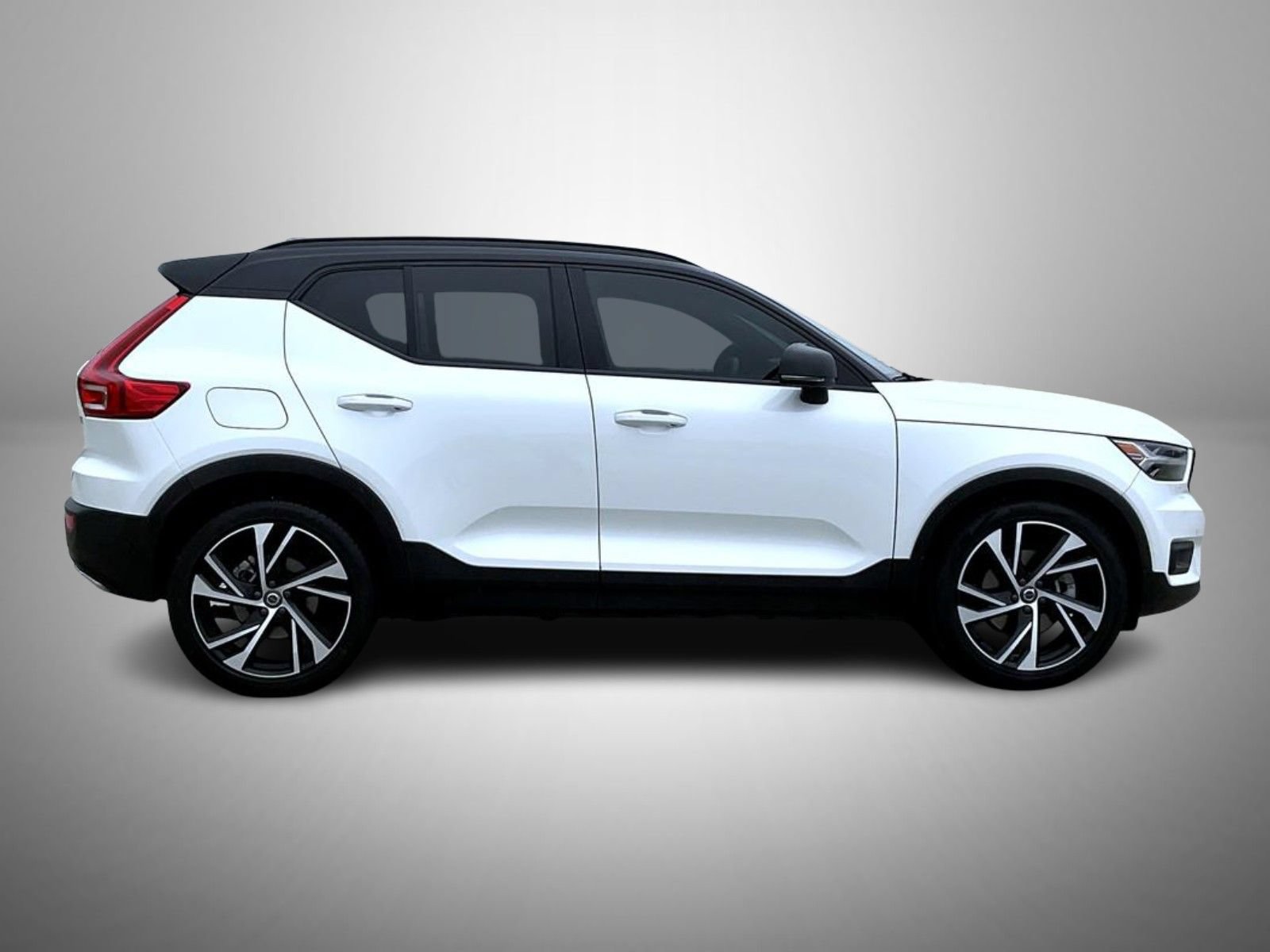 Used 2020 Volvo XC40 T5 R-Design AWD/4WD image 4