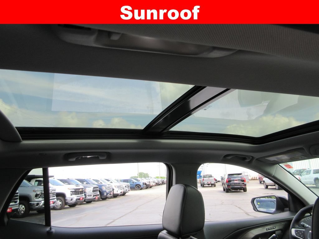 Certified 2024 GMC Terrain SLT w/ Infotainment Package II FWD image 17