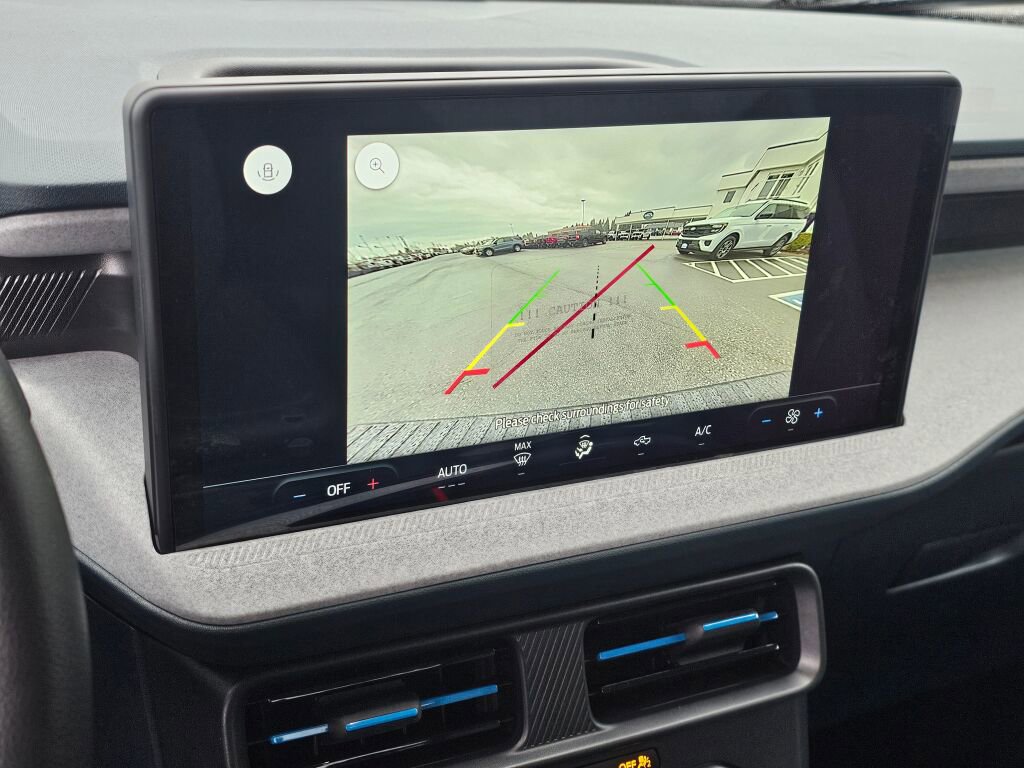 New 2026 Ford Maverick XLT image 18
