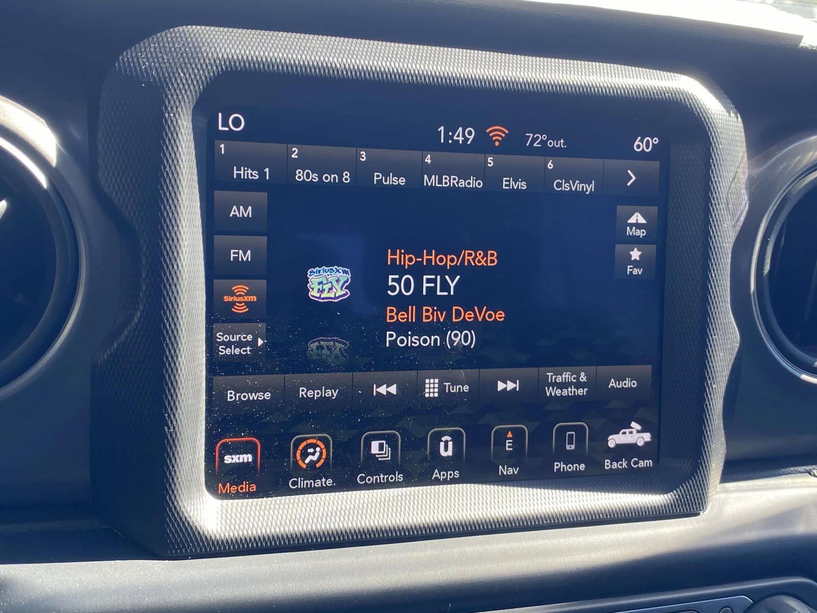 Used 2021 Jeep Gladiator Willys image 11