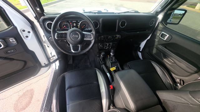 Used 2019 Jeep Wrangler Unlimited Sahara AWD/4WD image 18
