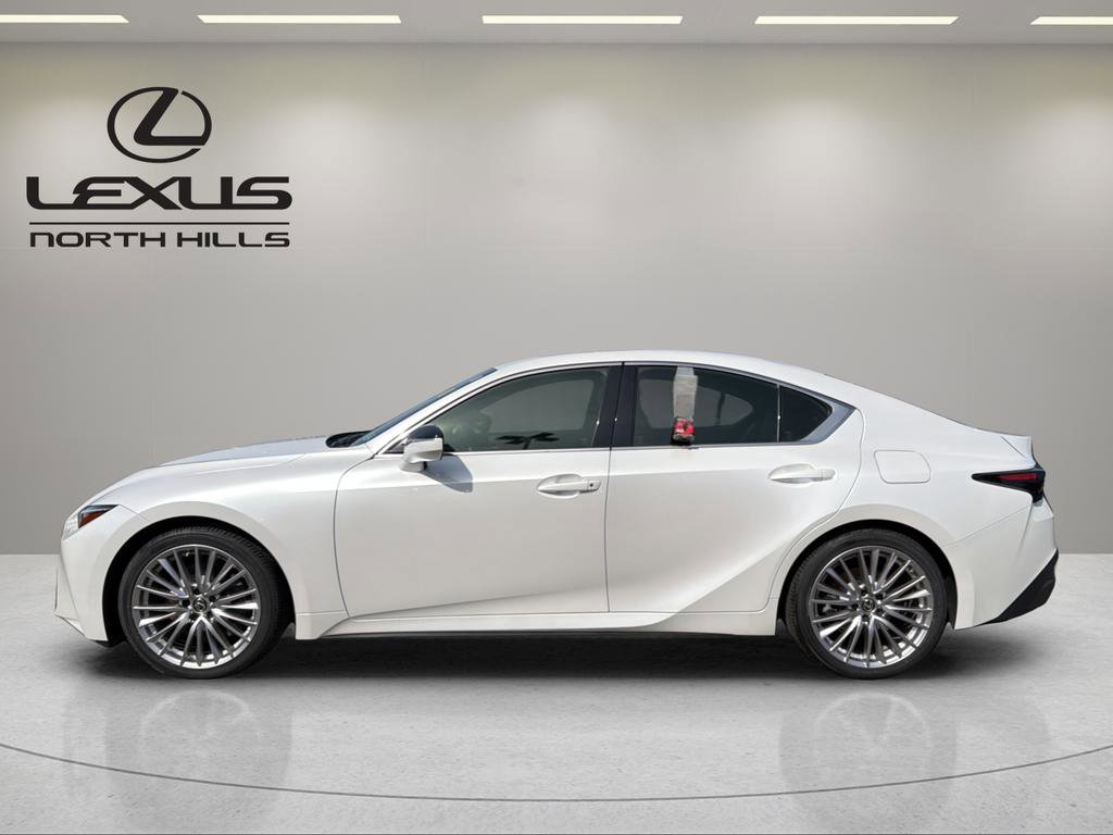 Certified 2022 Lexus IS 300 AWD w/ Premium Package image 9