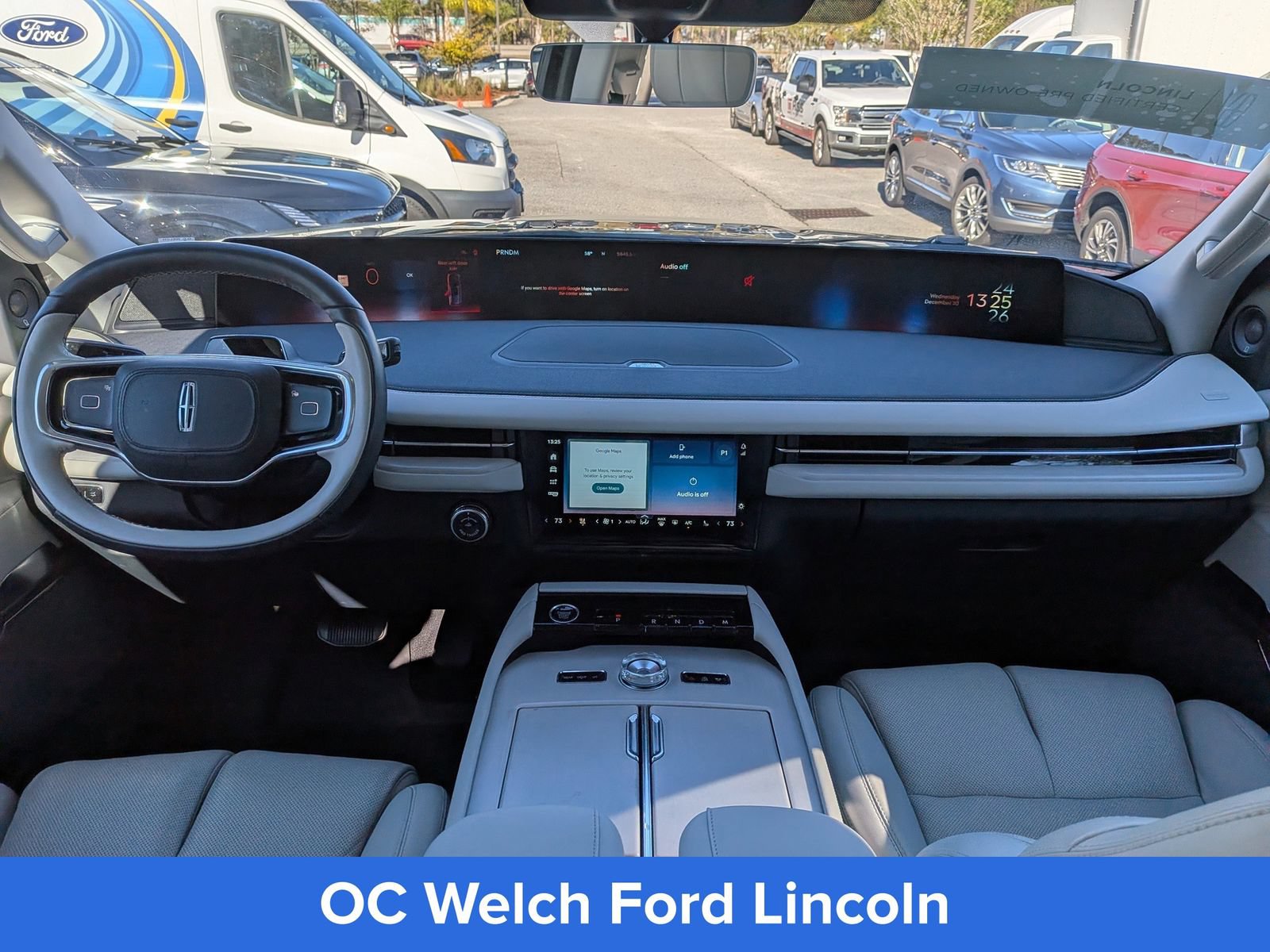 Certified 2025 Lincoln Navigator Reserve AWD/4WD image 18