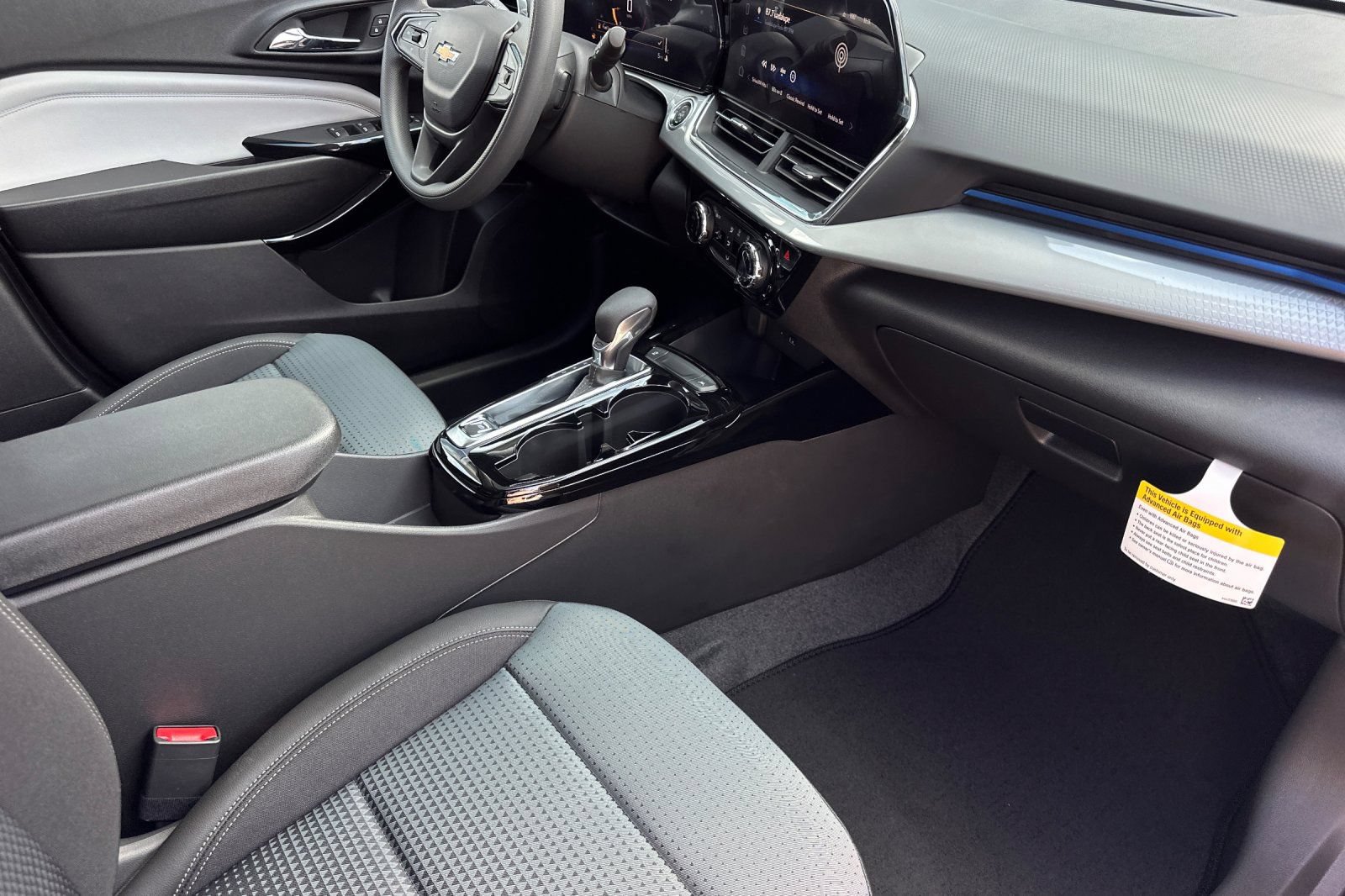 New 2026 Chevrolet Trax LT FWD image 16