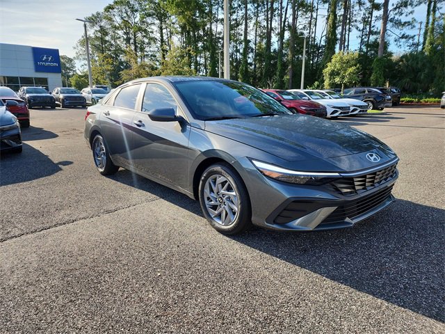 New 2025 Hyundai Elantra Blue image 1