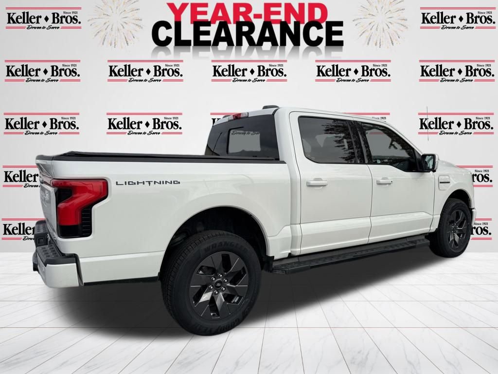Used 2023 Ford F150 Lightning Lariat image 7