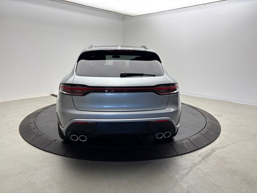 Certified 2023 Porsche Macan AWD/4WD image 6