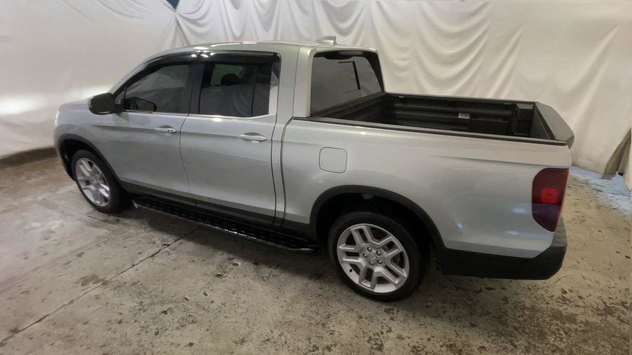 Used 2025 Honda Ridgeline RTL image 6