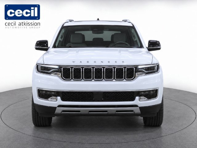 Used 2024 Jeep Wagoneer L Series II RWD image 4