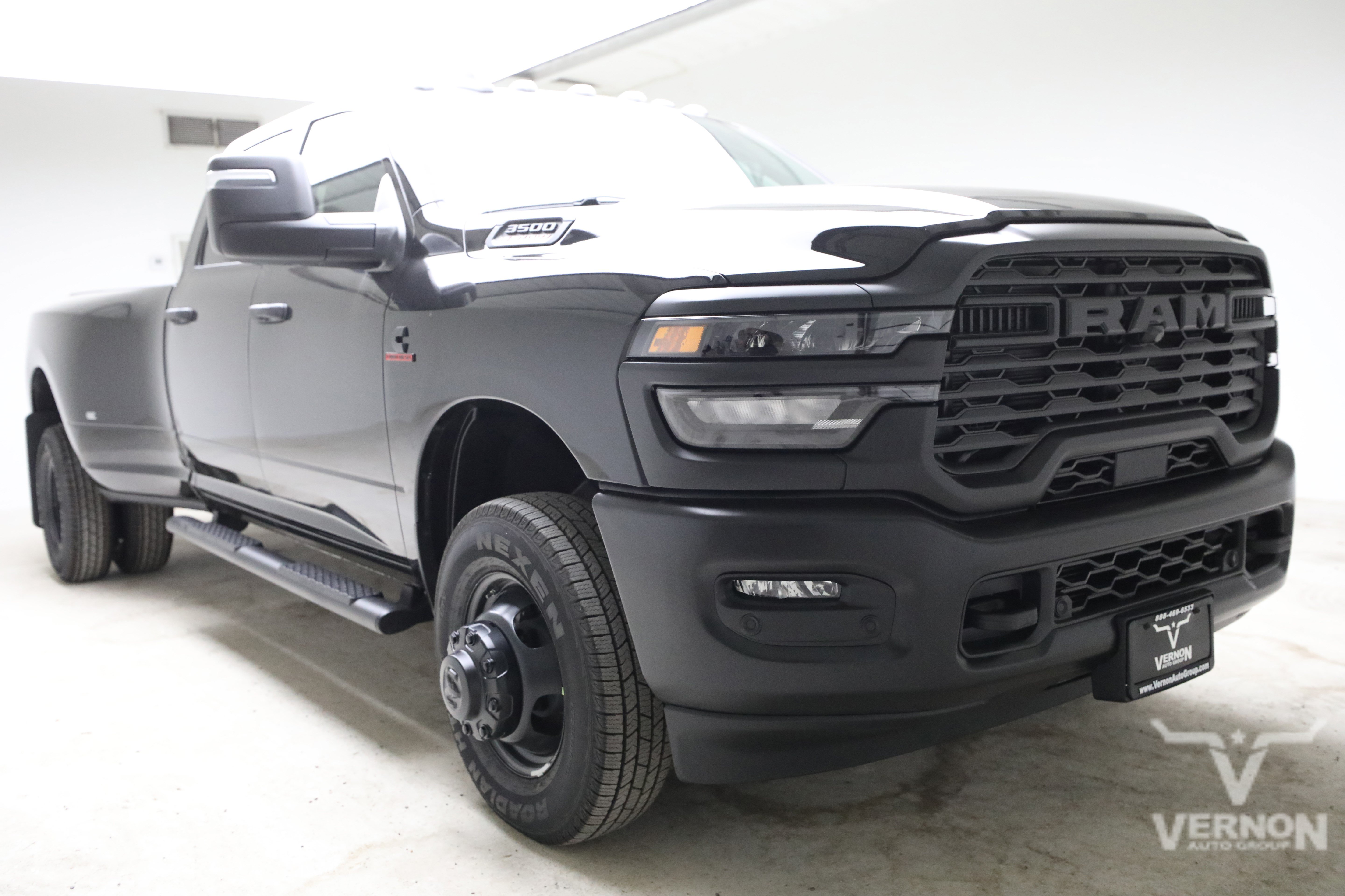 New 2026 RAM 3500 Tradesman AWD/4WD image 7