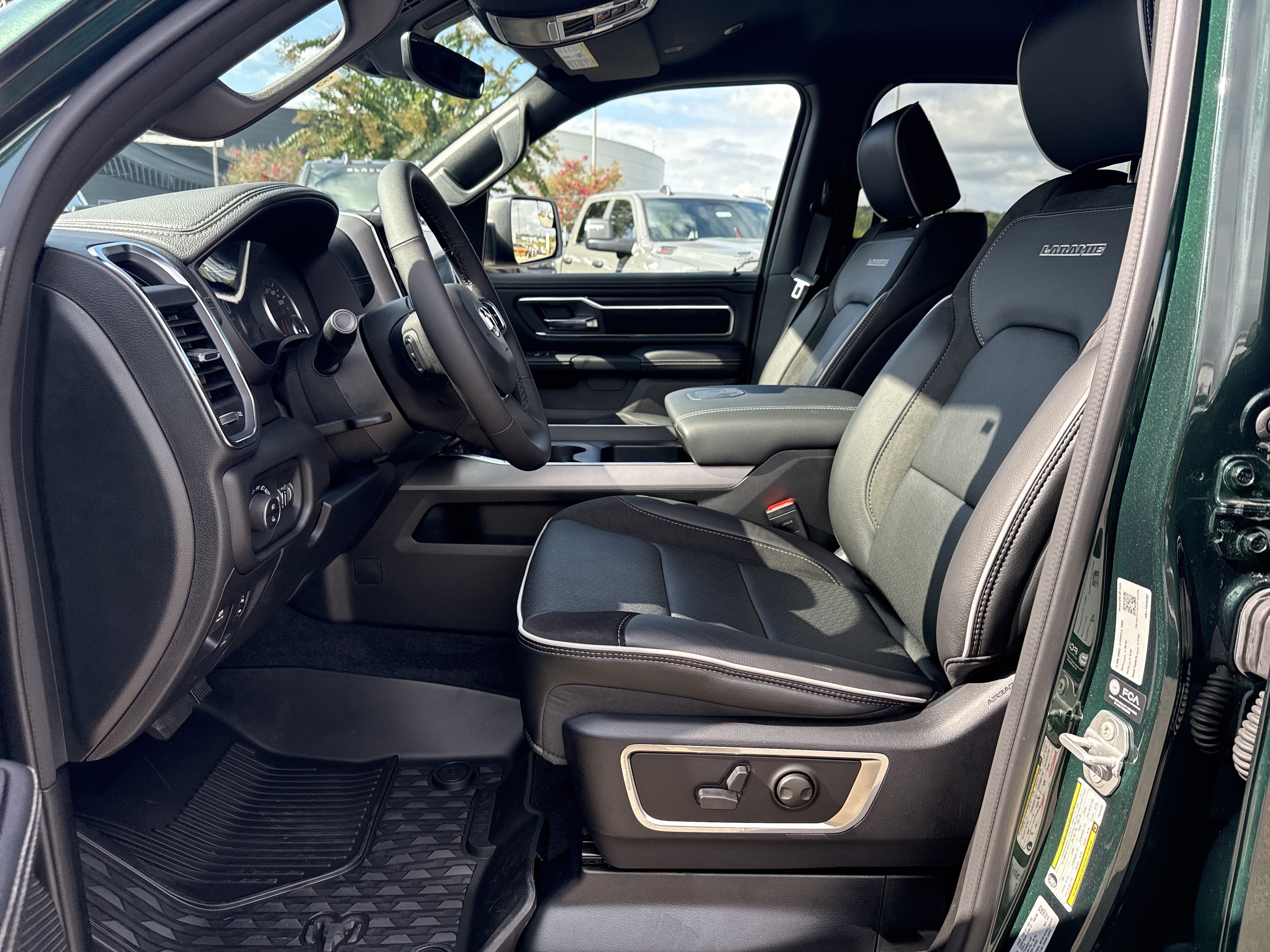 New 2026 RAM 1500 Laramie w/ Bed Utility Group AWD/4WD image 9