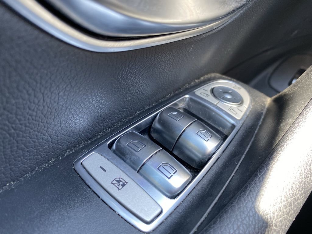 Certified 2023 Mercedes-Benz E 350 4MATIC Sedan w/ Premium Package image 11