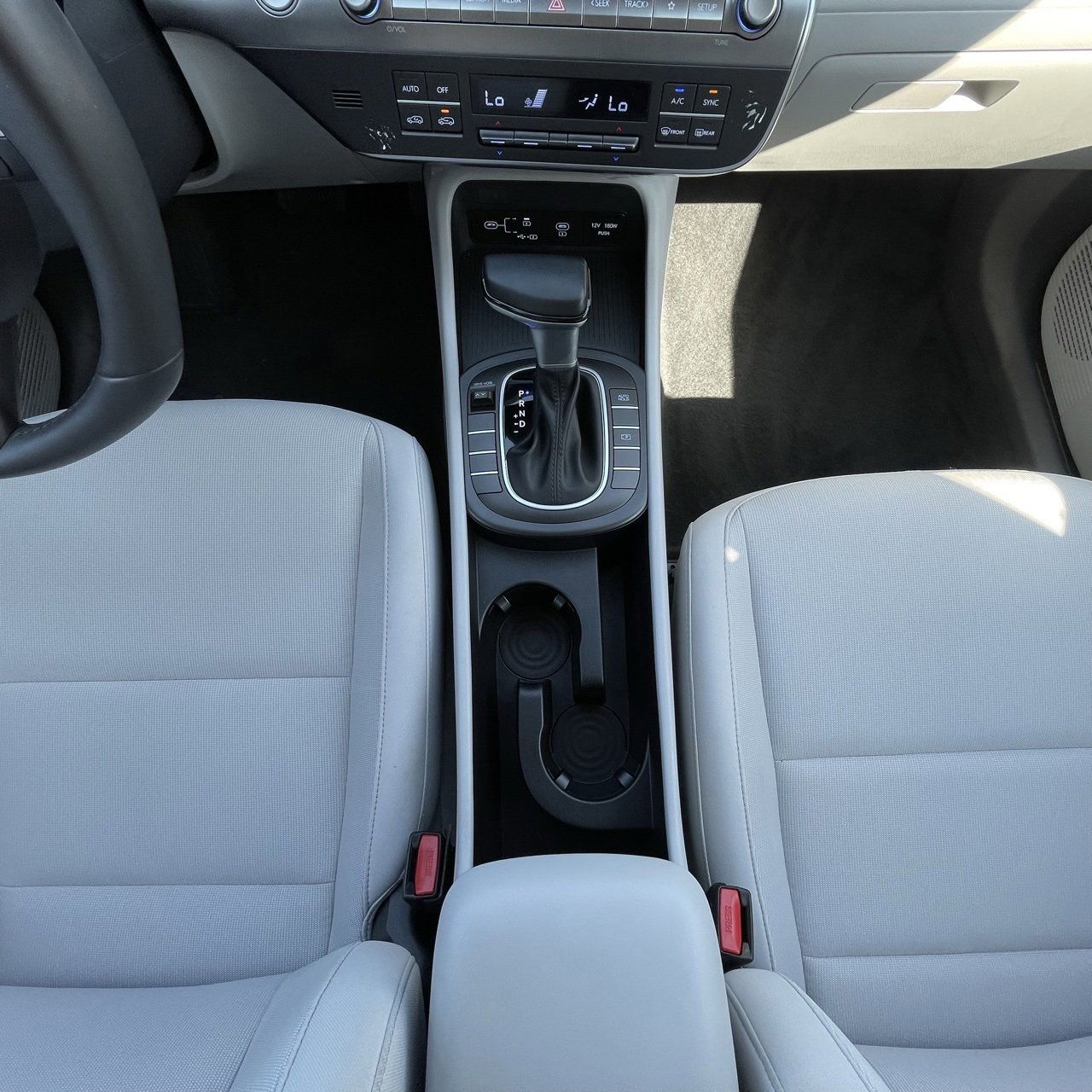 Used 2025 Hyundai Kona SEL image 19