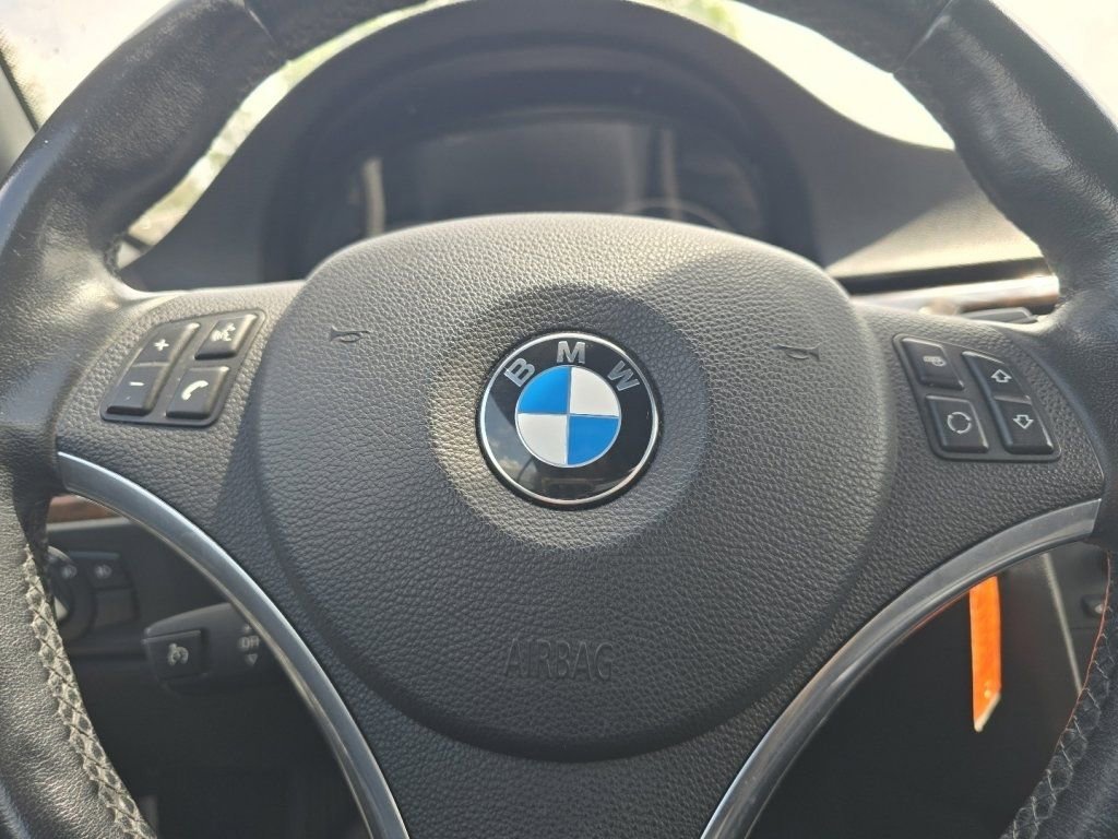 Used 2011 BMW 328i Convertible RWD image 23