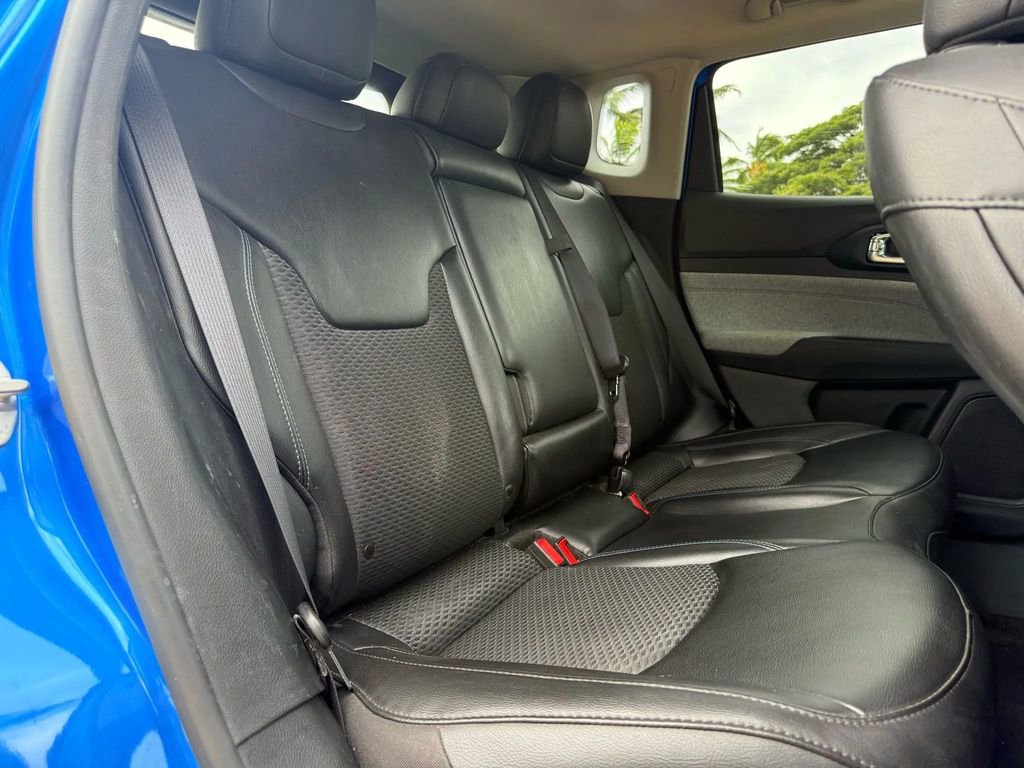 Used 2022 Jeep Compass Latitude image 12