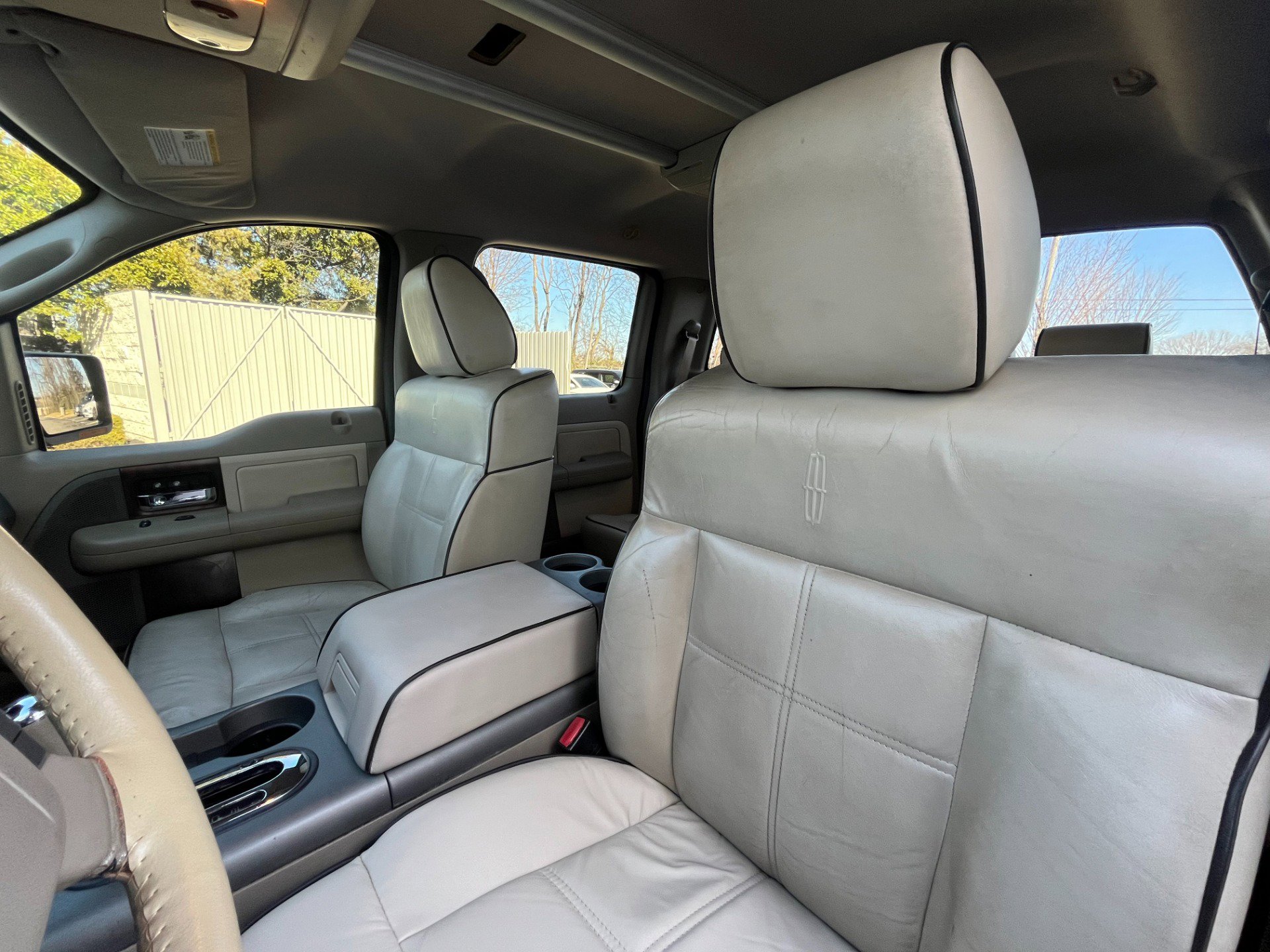 Used 2006 Lincoln Mark LT 4x4 image 20