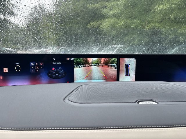 New 2027 Lincoln Navigator Reserve AWD/4WD image 17