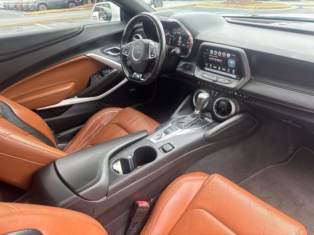 Used 2016 Chevrolet Camaro LT RWD image 20