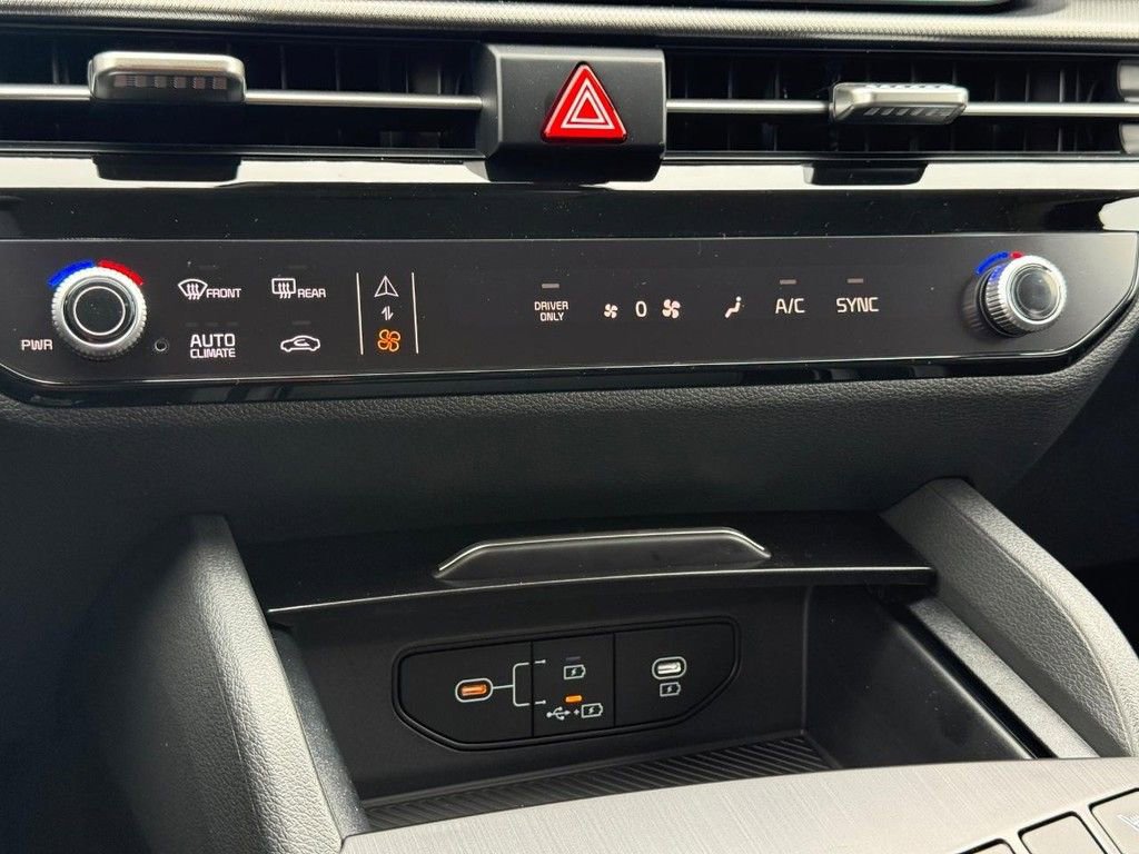 New 2026 Kia Sportage S image 13