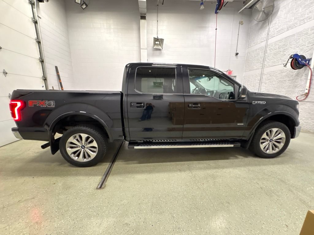 Used 2017 Ford F150 Lariat w/ Equipment Group 501A Mid AWD/4WD image 3