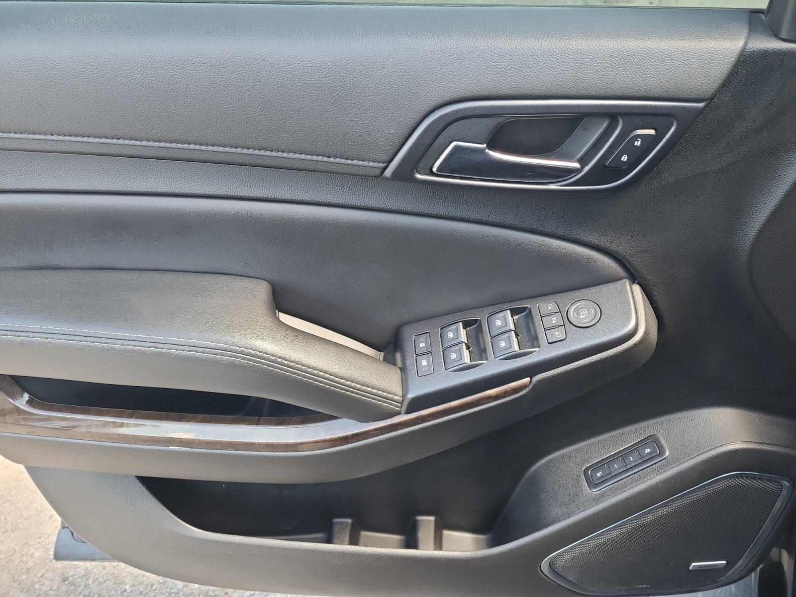 Used 2019 Chevrolet Tahoe LT AWD/4WD image 14