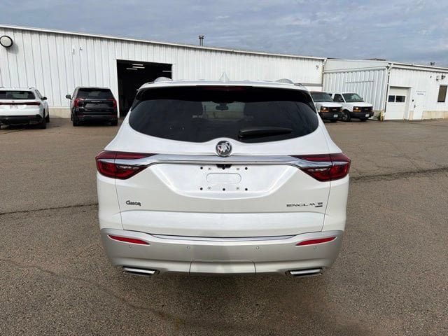 Used 2019 Buick Enclave Avenir w/ Avenir Technology Package AWD/4WD image 4
