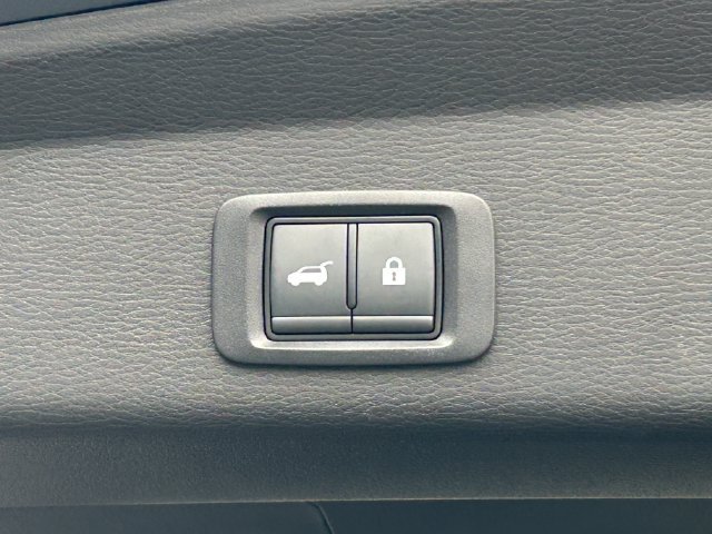 Used 2025 Mitsubishi Outlander SE AWD/4WD image 36