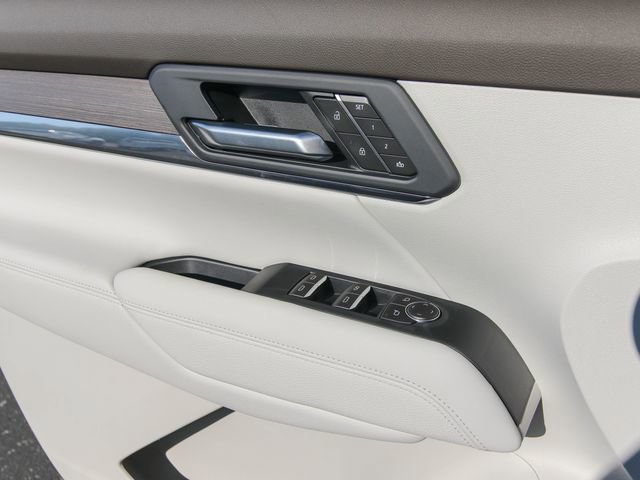 Used 2026 GMC Terrain Denali image 14