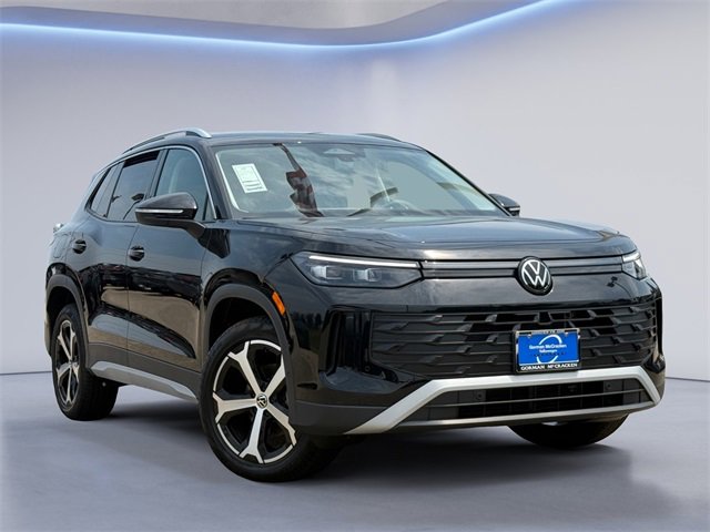 New 2025 Volkswagen Tiguan SE