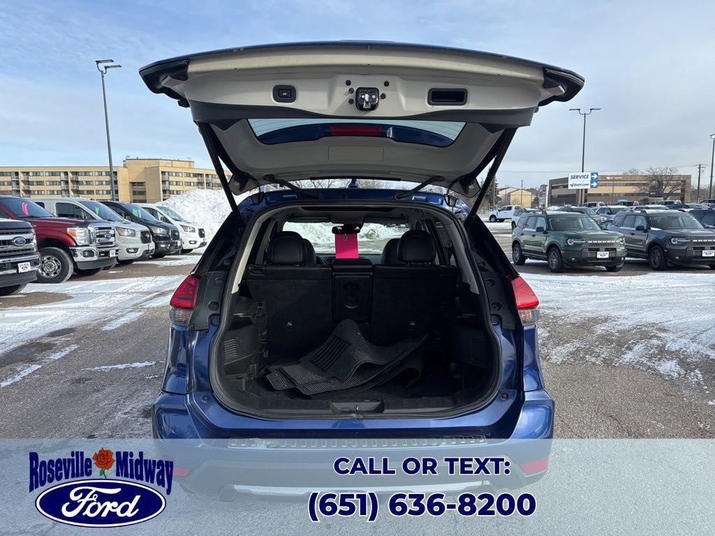 Used 2017 Nissan Rogue SL w/ SL Premium Package image 39