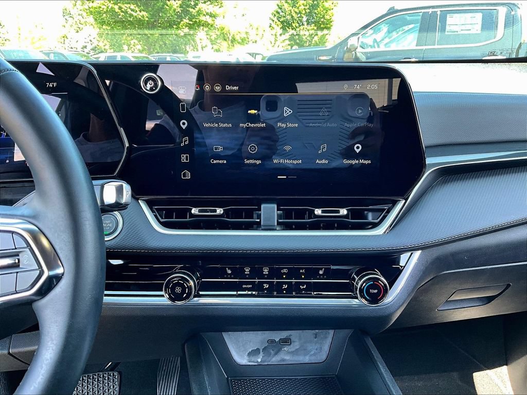 Used 2026 Chevrolet Equinox LT AWD/4WD image 16