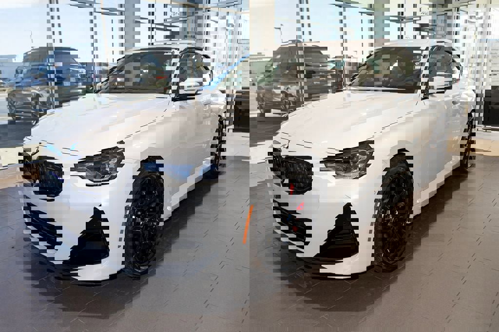 Used 2026 BMW 230i xDrive 230i xDrive w/ Premium Package image 3