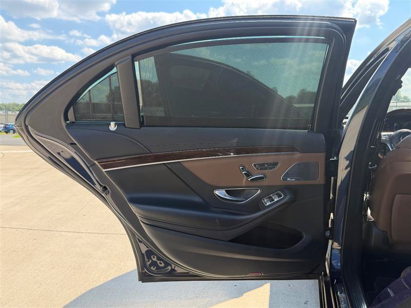 Used 2019 Mercedes-Benz S 560 4MATIC Sedan image 20