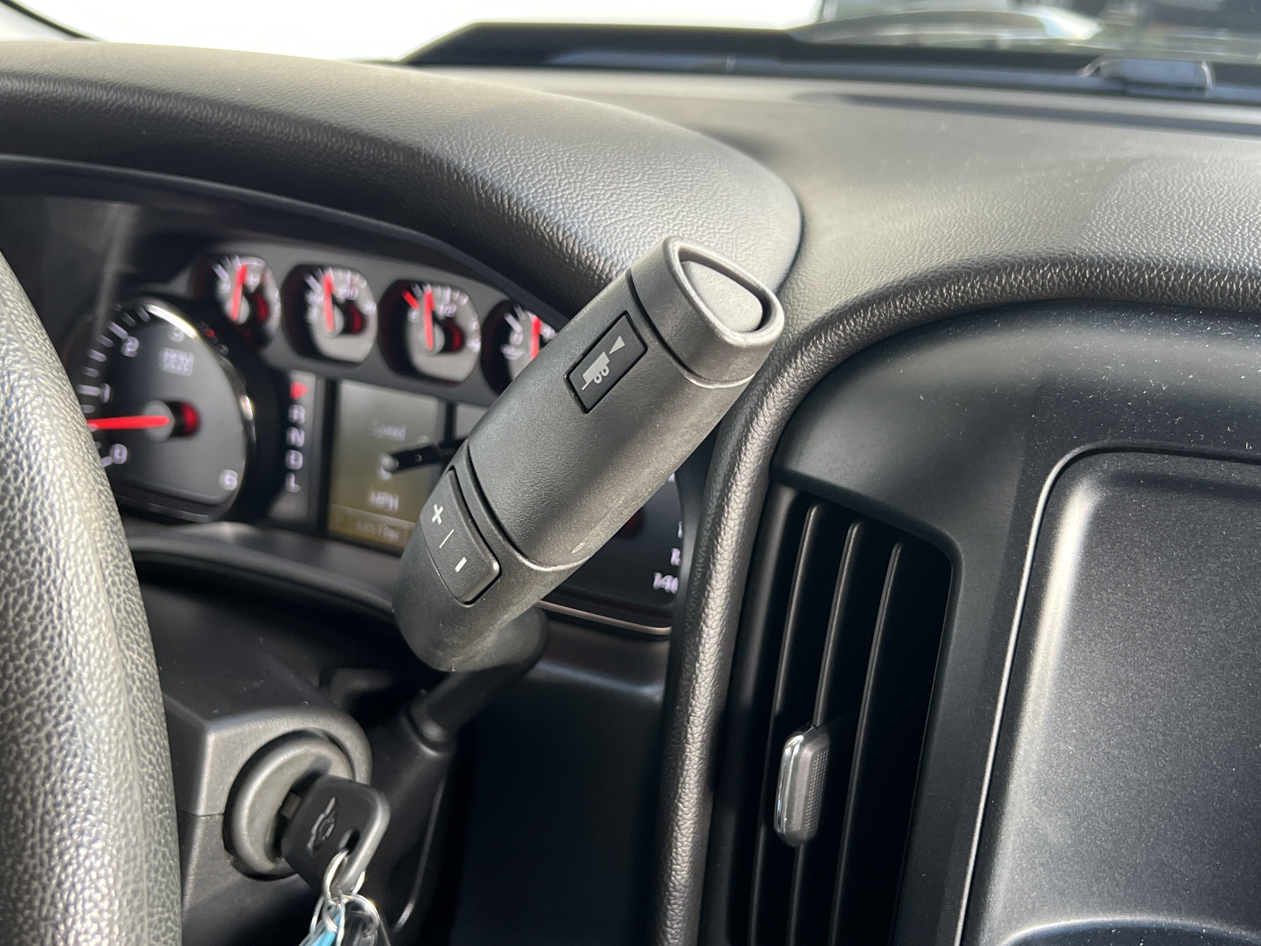 Used 2018 Chevrolet Silverado 1500 Custom w/ LPO, Black Pack AWD/4WD image 27