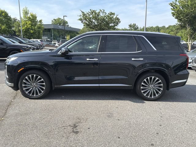 Used 2023 Hyundai Palisade Calligraphy w/ Winter Package FWD image 4